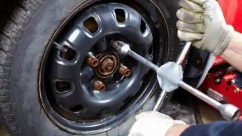 Difficulty Removing The Lug Nuts
