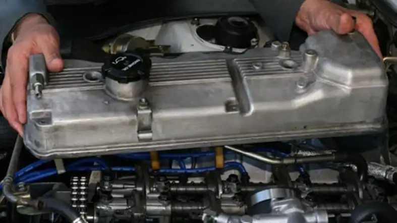 Remove The Valve Covers