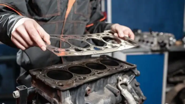 Common Causes of Blown Head Gaskets in Detroit 60 Series Engines