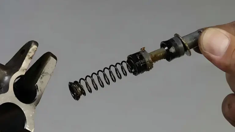 How To Clean A Master Cylinder