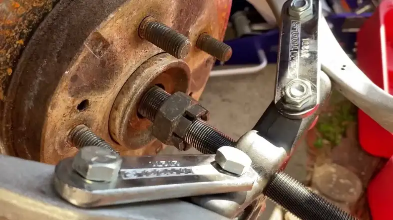 How To Remove Stuck Rear Axle Shaft