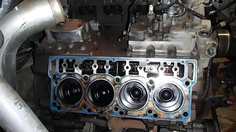 How to Troubleshoot Head Gasket Problems in a 6.0 Powerstroke Engine