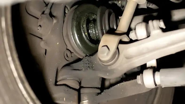 How to Troubleshoot Issues When Turning a Drive Shaft by Hand