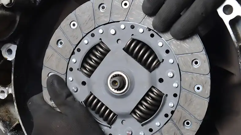 What are the causes of noise when releasing the clutch in first gear
