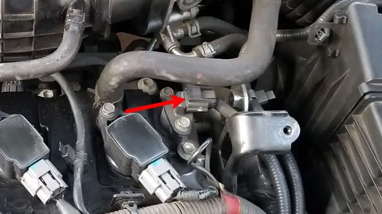 What are the effects of Low Oil on the Camshaft Position Sensor